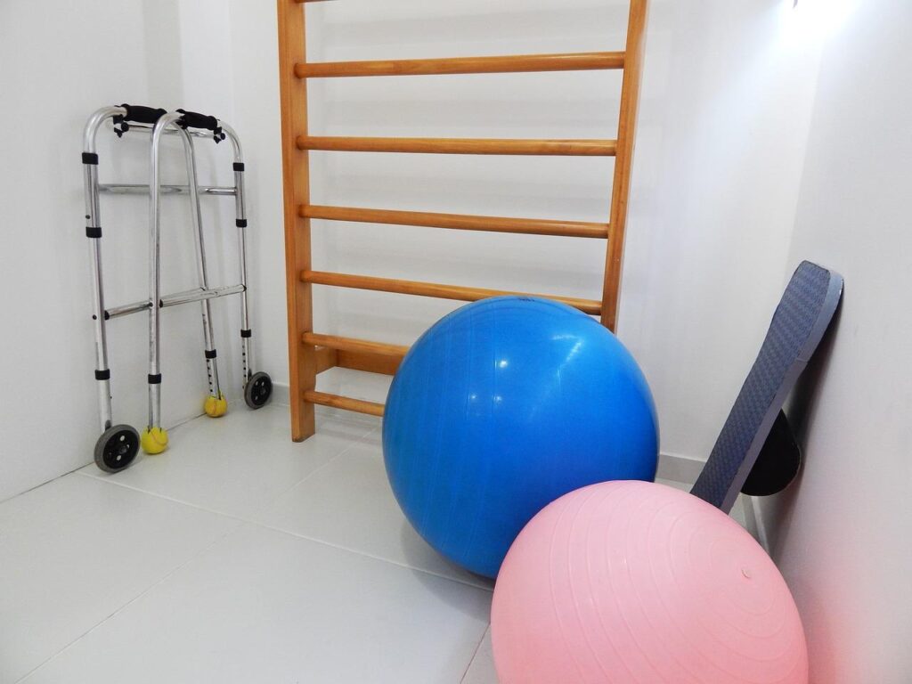 Specialist Fysiotherapie Zeeburg behandelt patiënt met beknelde zenuw en beenklachten met geavanceerde technieken