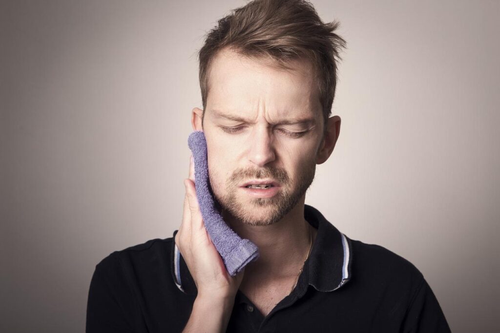 Orofaciale fysiotherapie behandeling voor somatische tinnitus met focus op kaak- en nekspieren