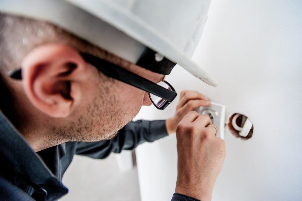 Professionele elektriciens in Alkmaar bieden veilige elektrische diensten voor huiseigenaren en bedrijven